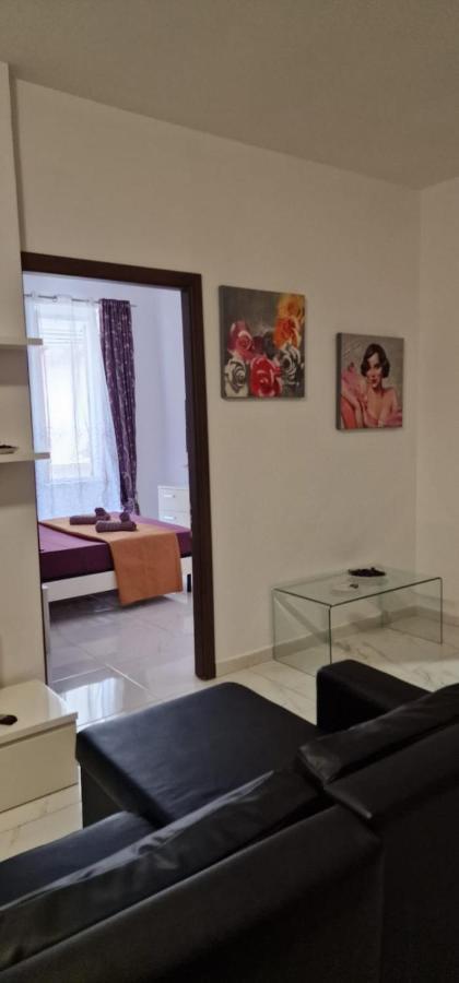 Central Rocky Beach Apartment *